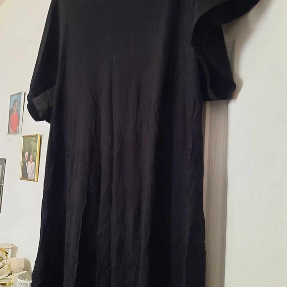 Everyday black top - Picture 2 of 3